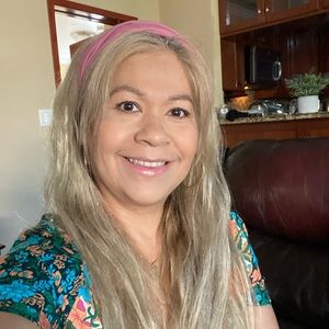 Meet your Posher, Luz